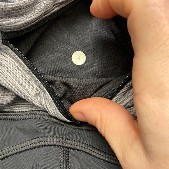 Lululemon workout pants - Picture 7 of 9